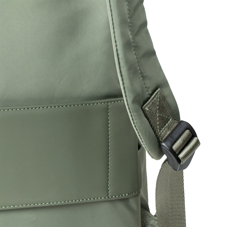 Mochila Fuji: Laptop 15.6", Banda para Equipaje, Verde