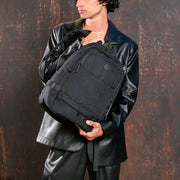 Mochila Dope: Laptop 15.6", Banda para Equipaje, Negro