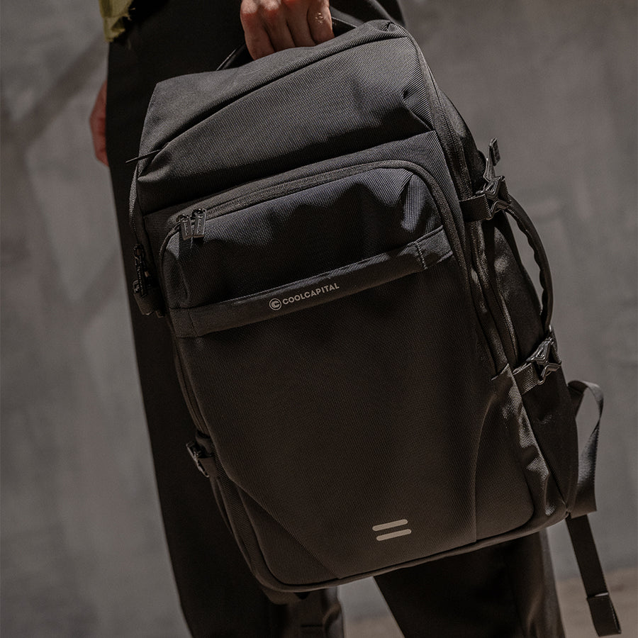 Mochila Goat CoolCapital: Versátil y Segura para Laptop 15.6" y Viajes
