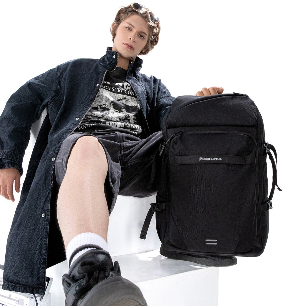 MOCHILA GOAT Laptop 15.6" Cool Capital Viajes Negra