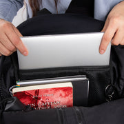 Combo Mochila Slay Negra + Audífonos Pure TWS