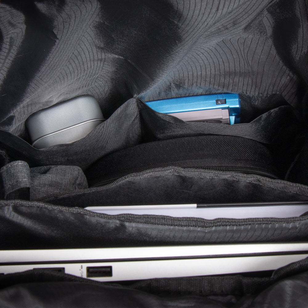 MOCHILA RIZZ Laptop 15.6" Cool Capital Negro