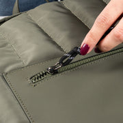 Mochila Fuji: Laptop 15.6", Banda para Equipaje, Verde