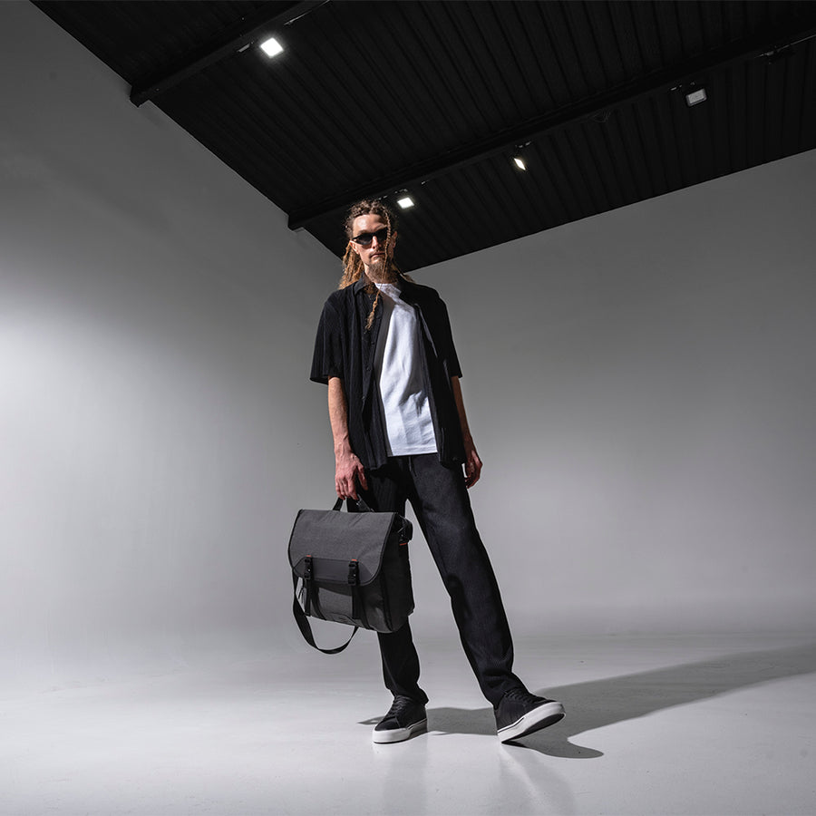 Combo Portafolio Urban 15.6” + Smartwatch Kronos Stylus