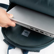 Mochila Canyon para Laptop 14" con Cangurera: Protección y Organización Total, Verde