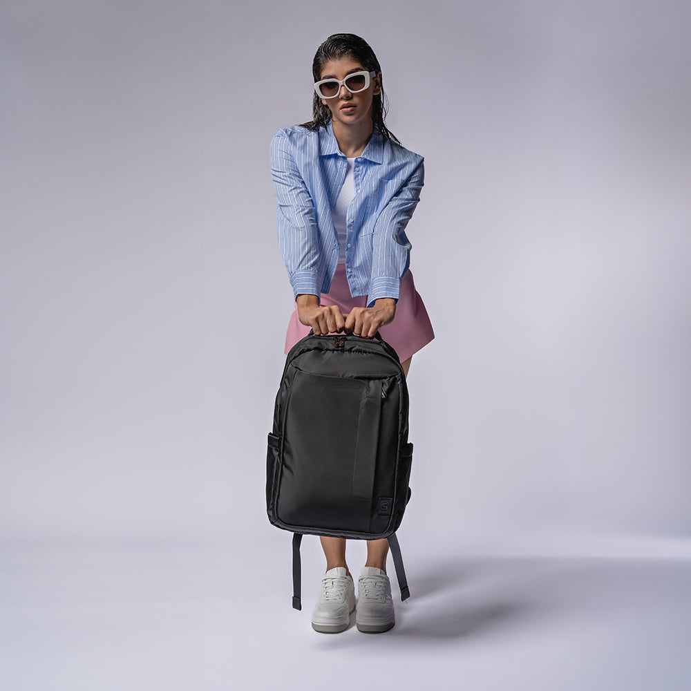 MOCHILA YUBA Laptop 15.6" Cool Capital Negro