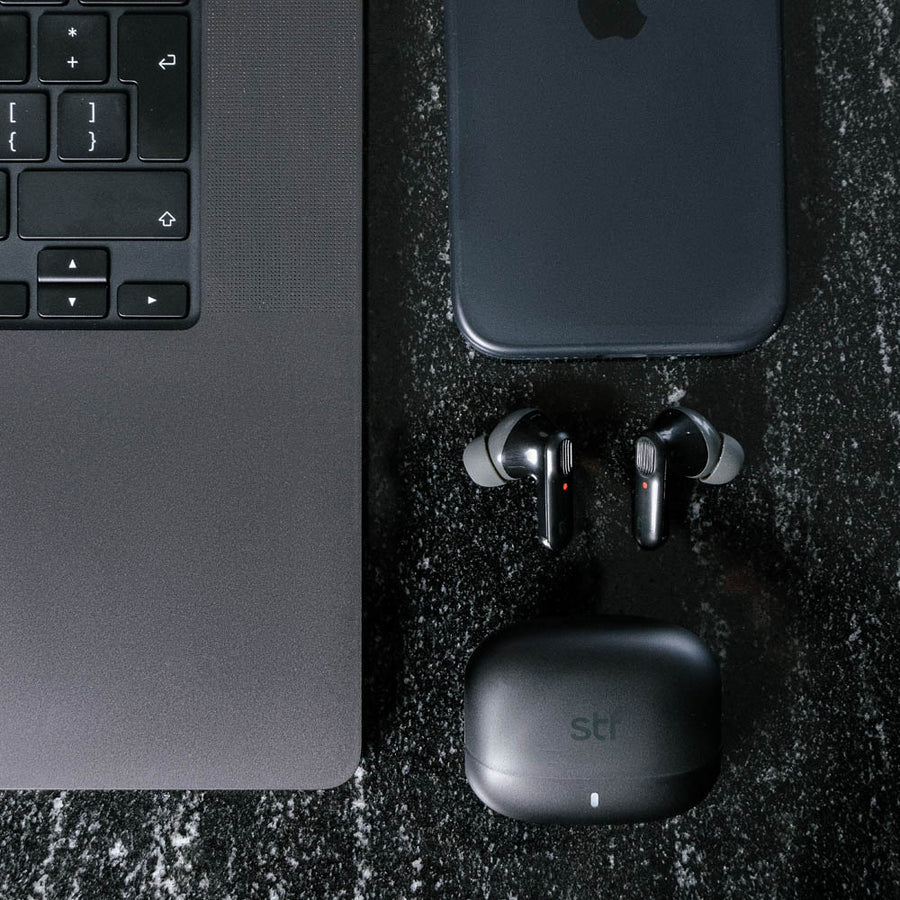 Combo Mochila Slay Negra + Audífonos Pure TWS