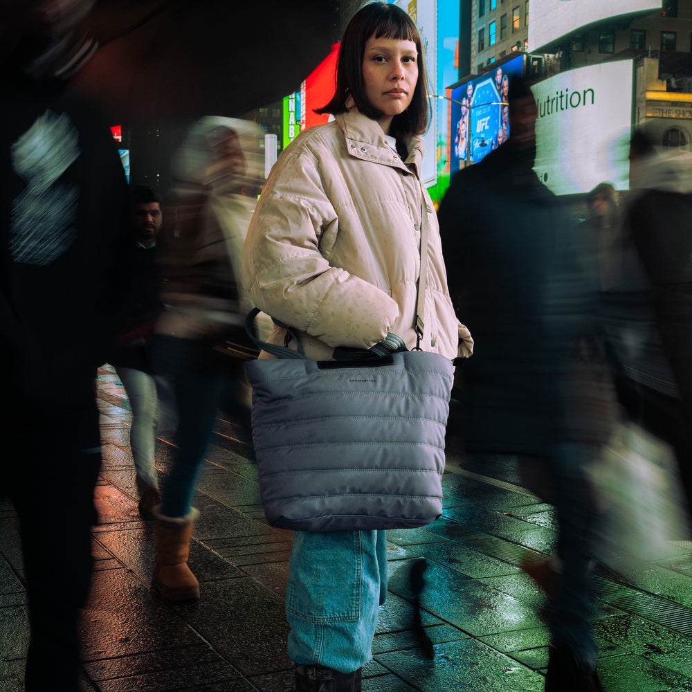 BOLSA TOTE BAG SORA Laptop 13" Cool Capital Gris